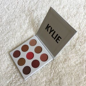 Last One!! Kylie Cosmetics The Burgundy Palette