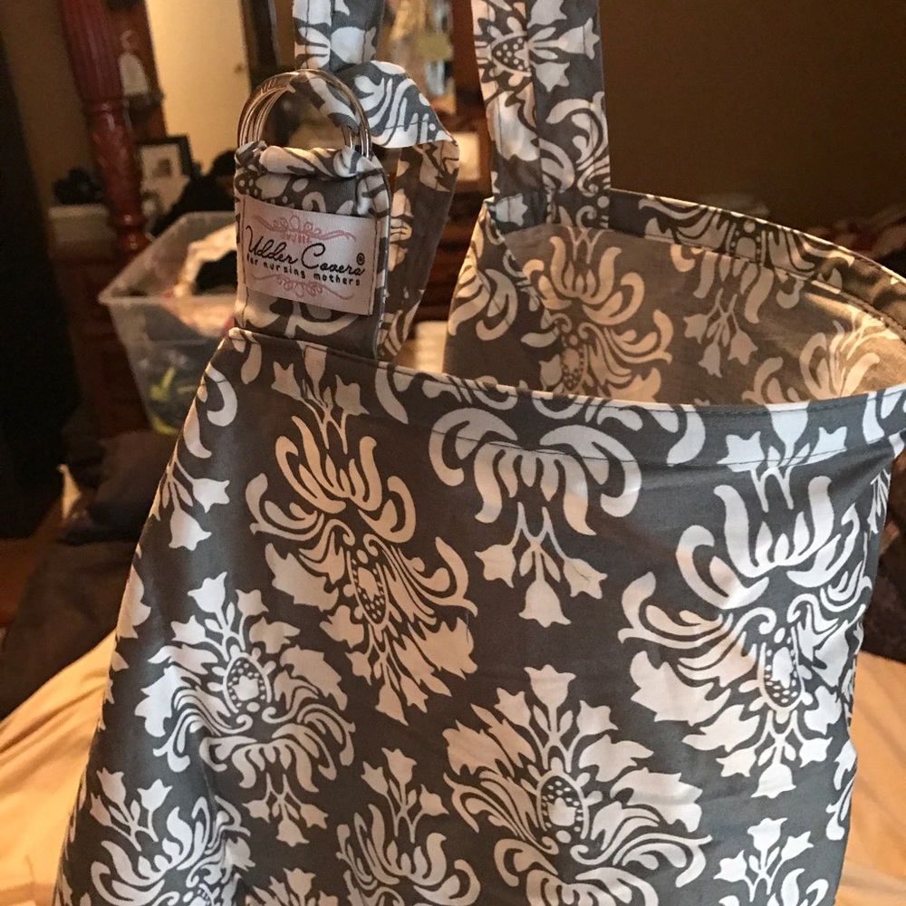 Udder cover nursing shield