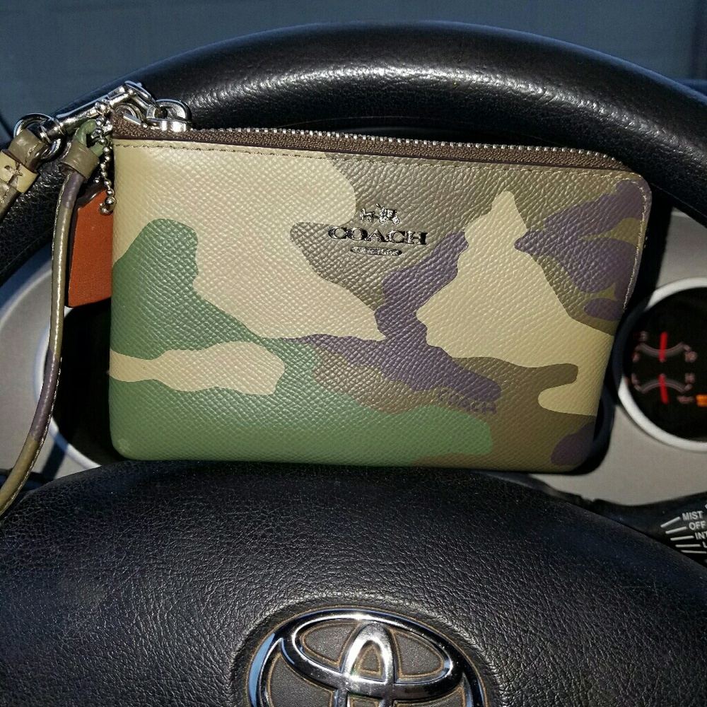 Coach Camo corner zip wristlet