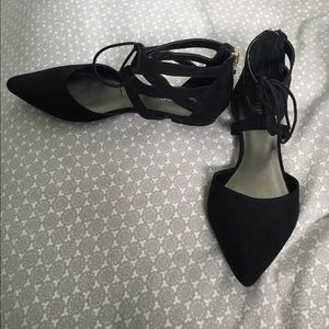 Guess flats, great condition.