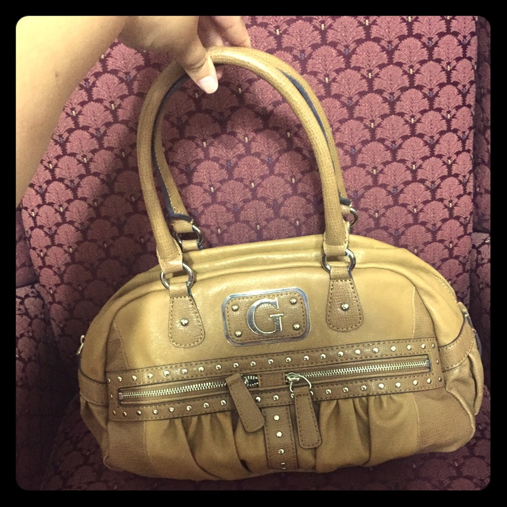 ✨GUESS Cognac Shoulder Bag💋