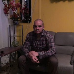 Meet your Posher, Miguel angel