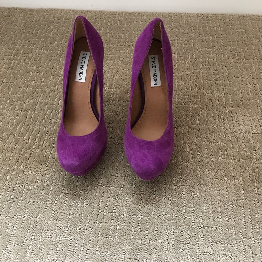 Purple Steve Madden platform pumps