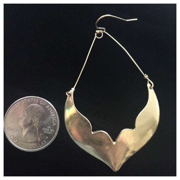 🍭HP🍭 Gold Silver Scalloped Drop Fashion Earrings - Picture 4 of 4