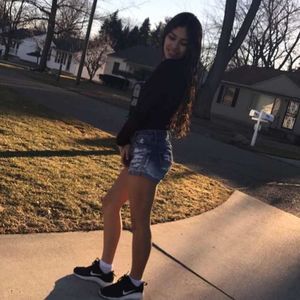 Meet your Posher, Edith