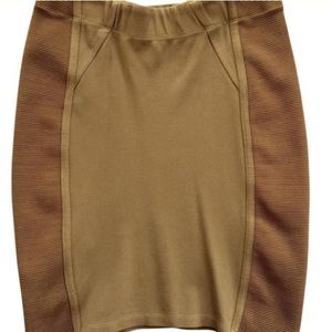 LAST CHANCE ✨ BCBGMAXAZRIA | Bodycon Skirt / XS