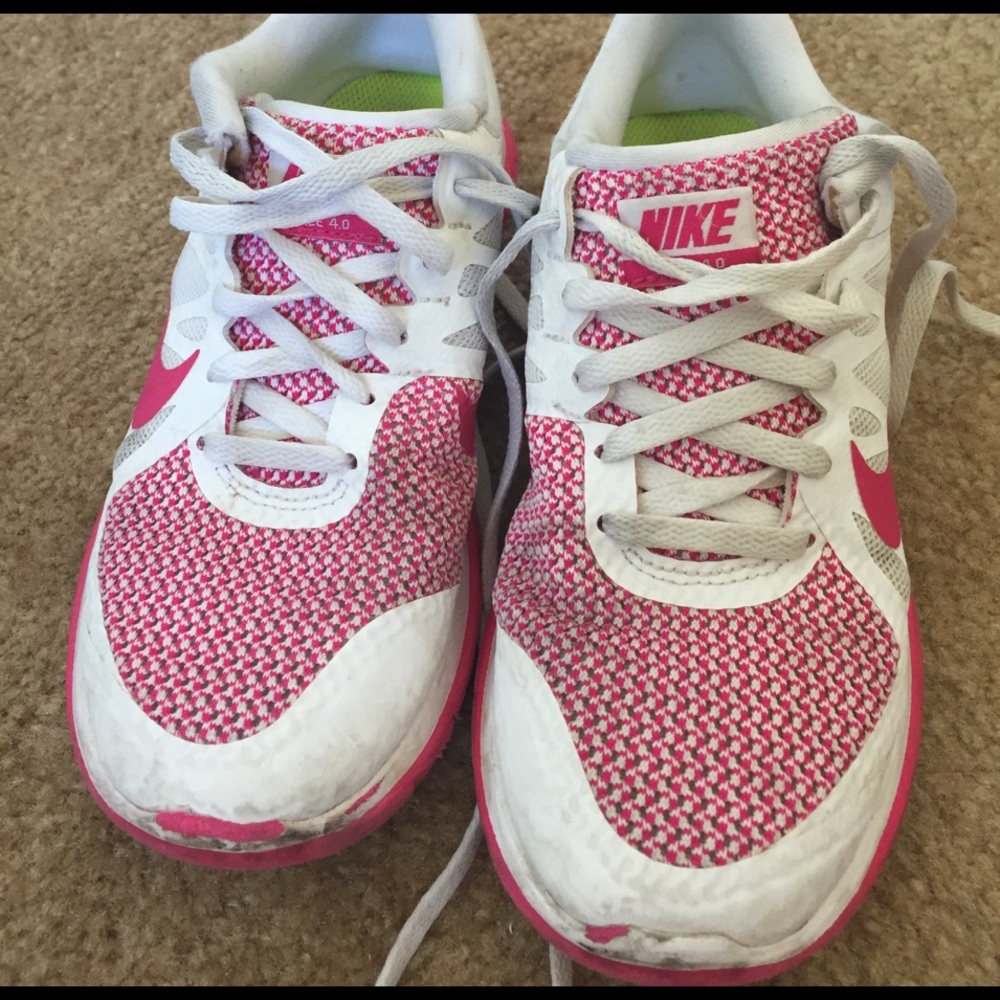 Nike Free 4.0, size 5!