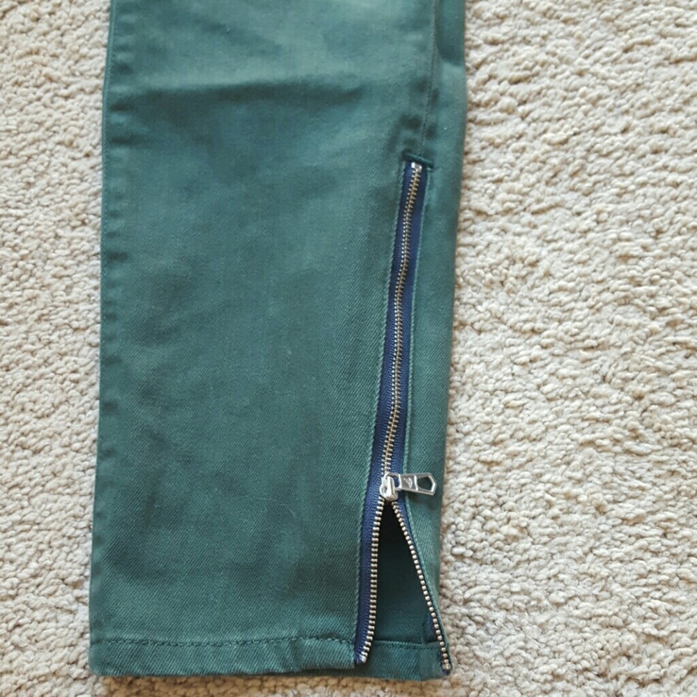 Jeans - Picture 3 of 4