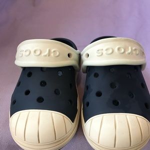Toddler crocs size 6