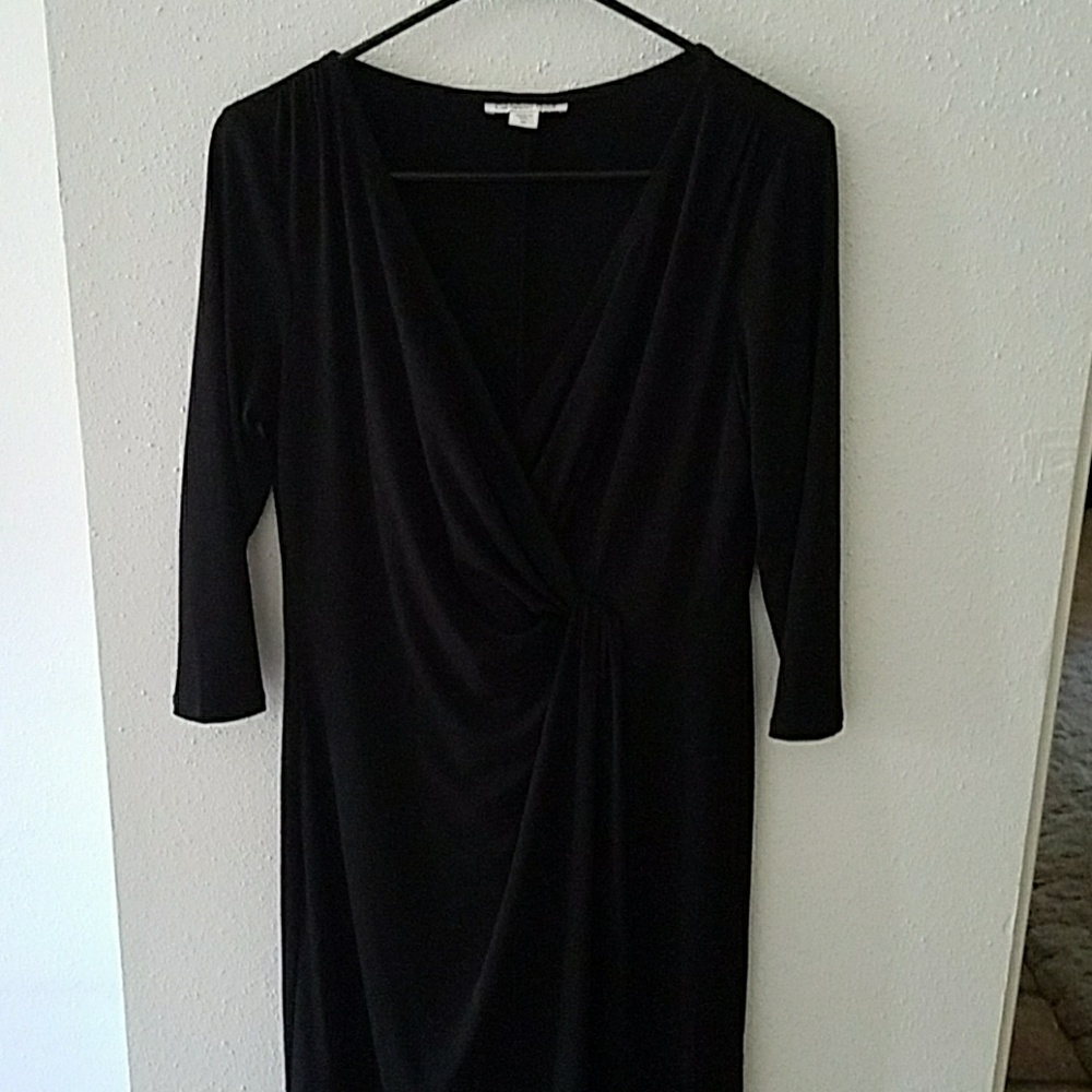 Black vneck dress