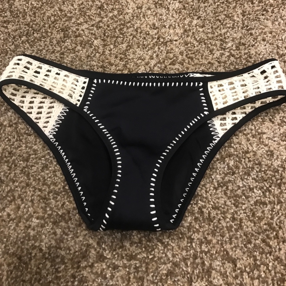 VS bottoms w/ hygiene liner still on!