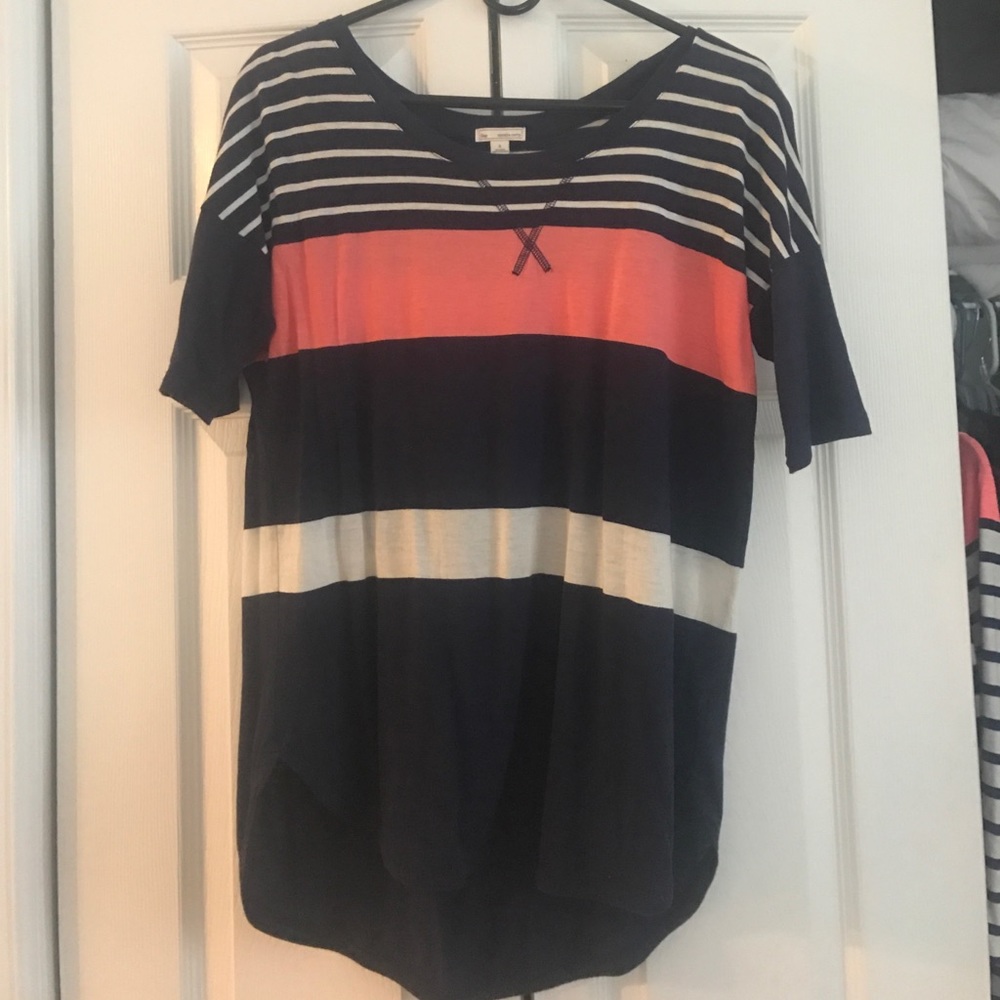 Gap shirt