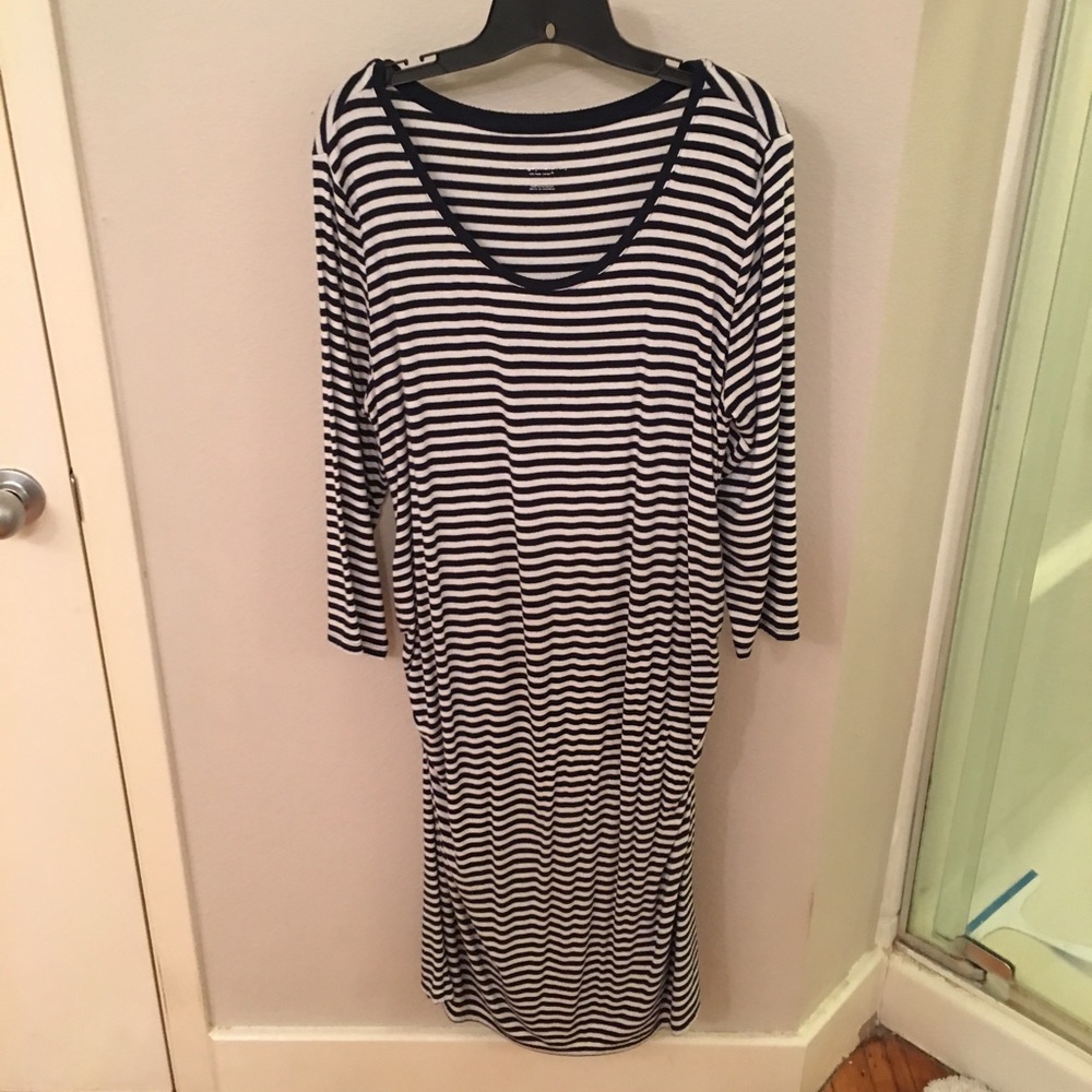 Liz Lange Maternity Dress