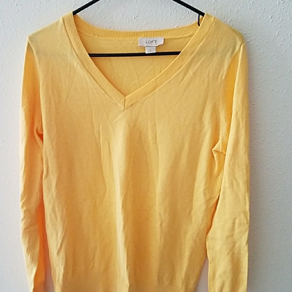 Yellow vneck sweater