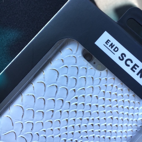 iPhone case - Picture 2 of 2