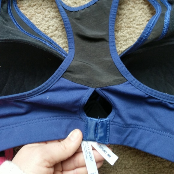 Victoria's secret sports bras - Picture 3 of 3