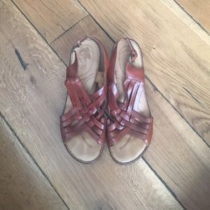 Born Carrine leather Huarache style sandal