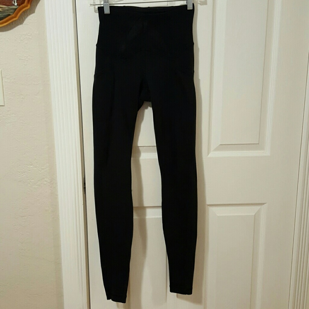 Lululemon  high waisted black leggins size 4