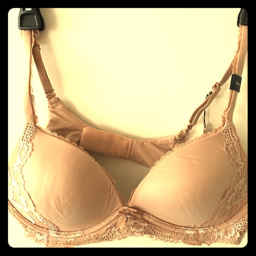 New never worn nude Victoria's Secret bra