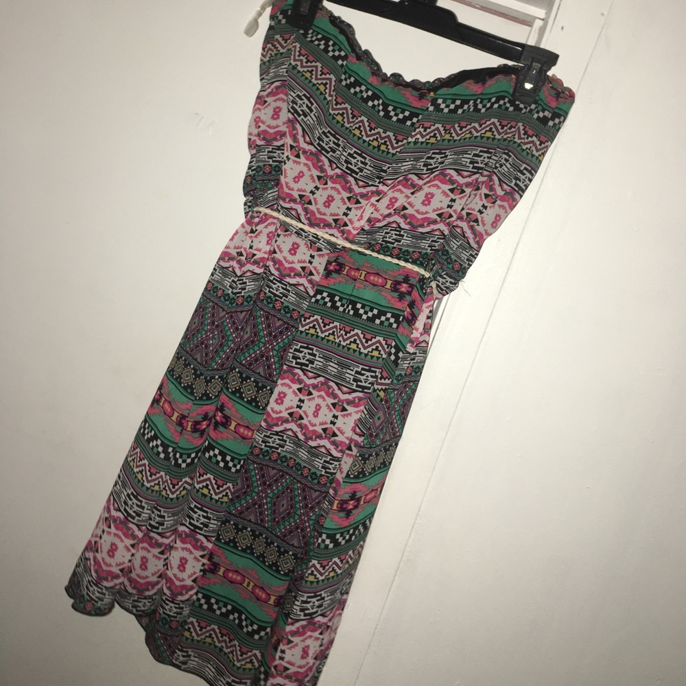 Dress - Picture 2 of 3