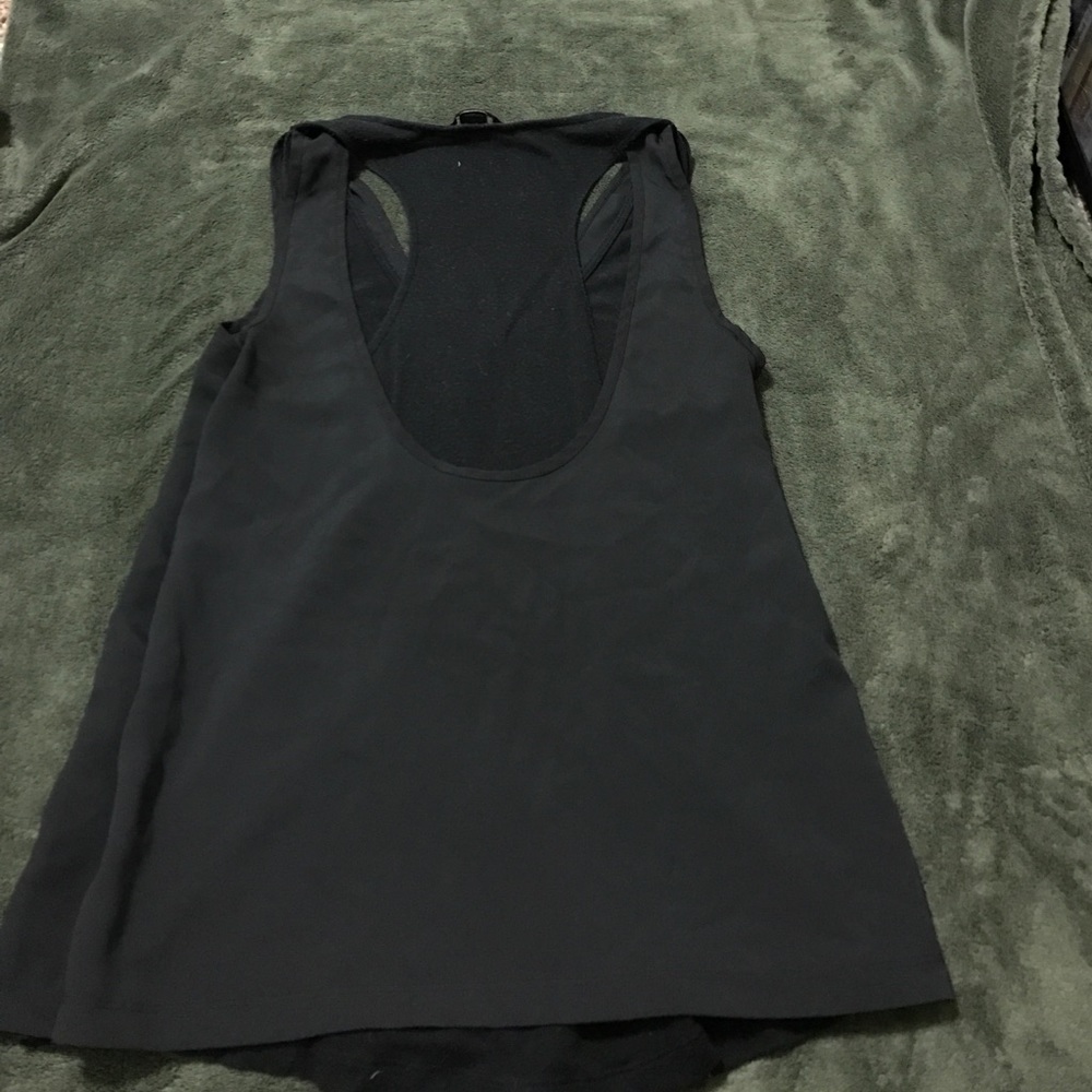 Banana Republic V-neck tank top - Picture 2 of 3