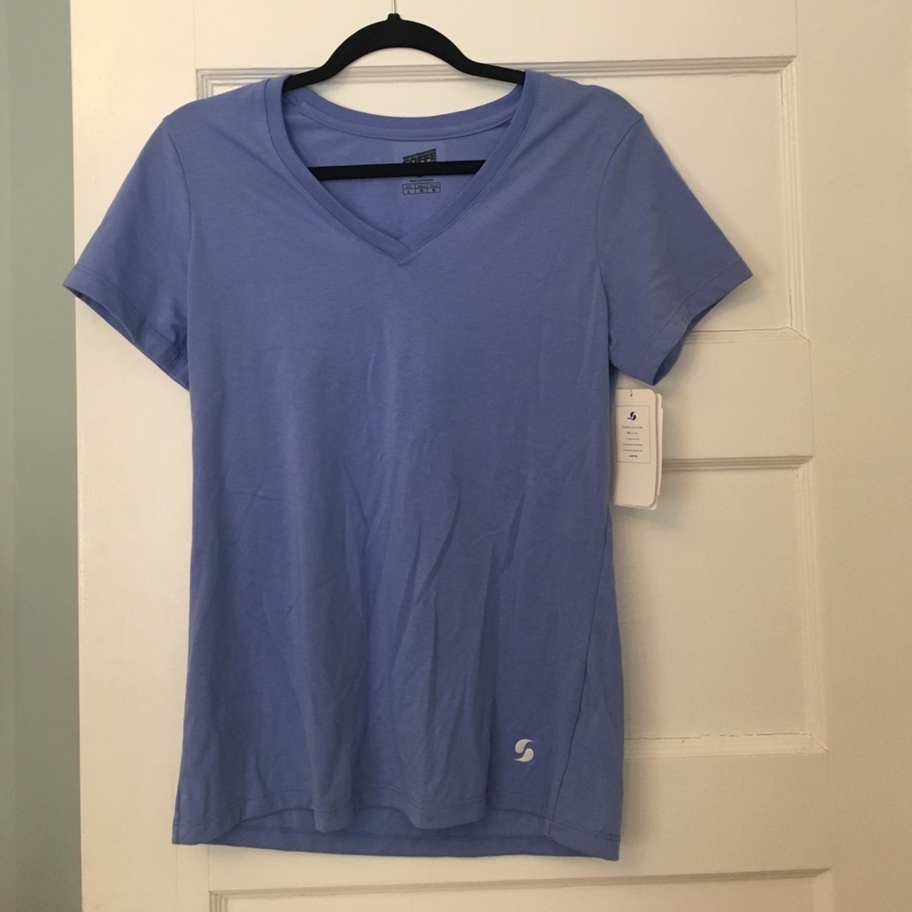 blue workout t-shirt