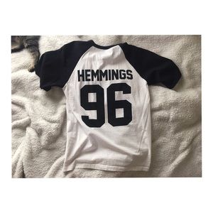5SOS / luke hemmings baseball tee
