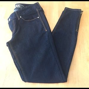 EXPRESS Zelda Jean Legging