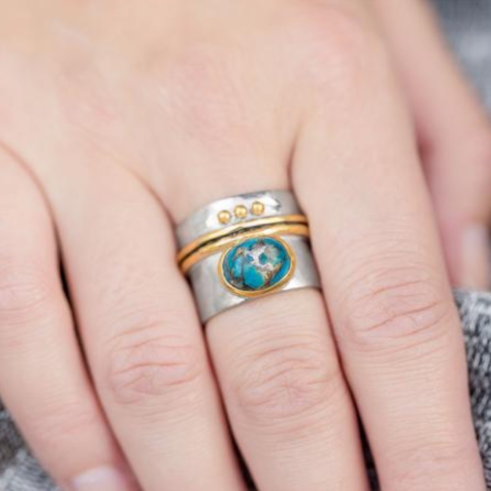 🆕925 Sterling Silver Hammered Turquoise Ring - Picture 2 of 2