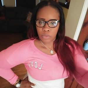 Meet your Posher, Latasha