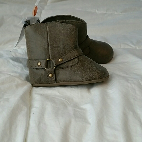 Carters booties - Picture 2 of 2