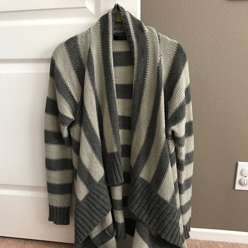 Dark and light gray cardigan