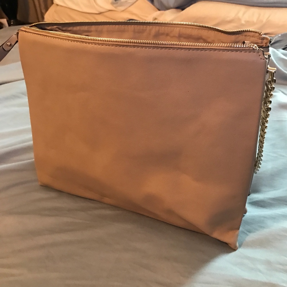 ‼️One hour SALE‼️New with tags shoulder handbag!