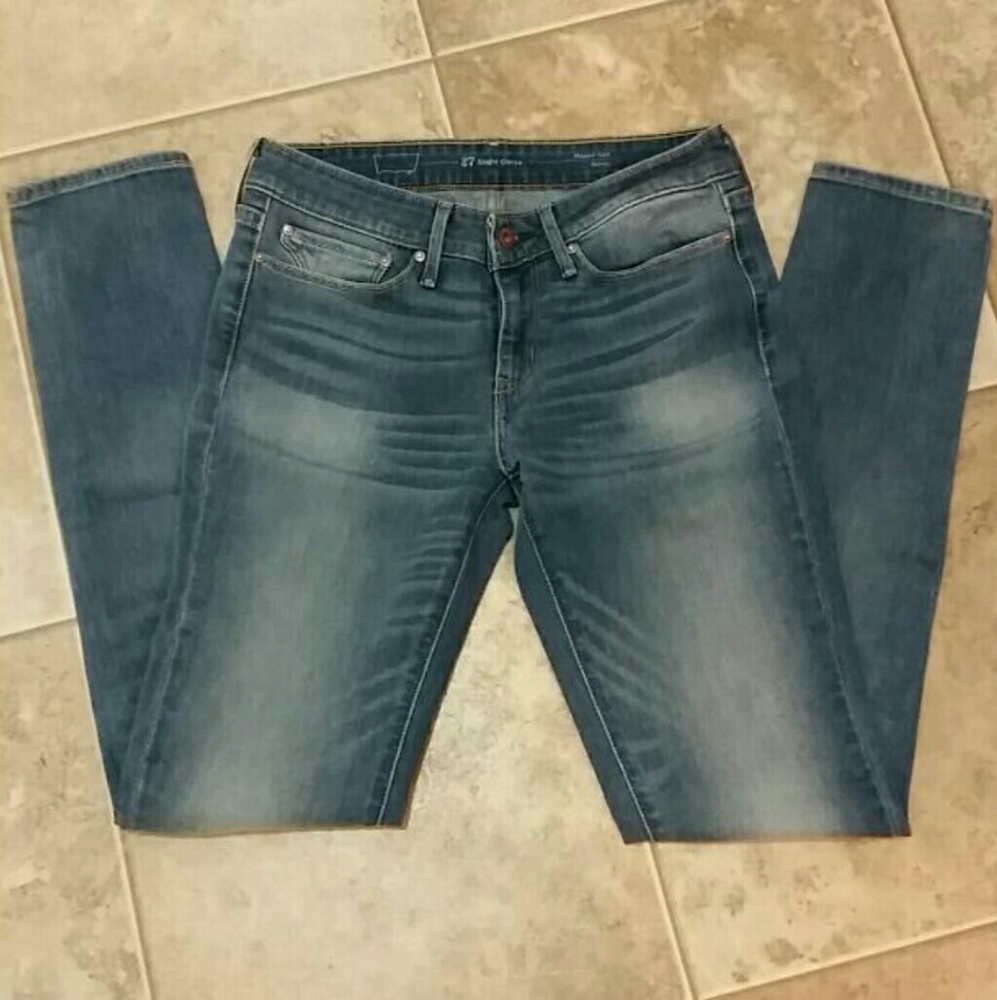 Levi's skinny jeans