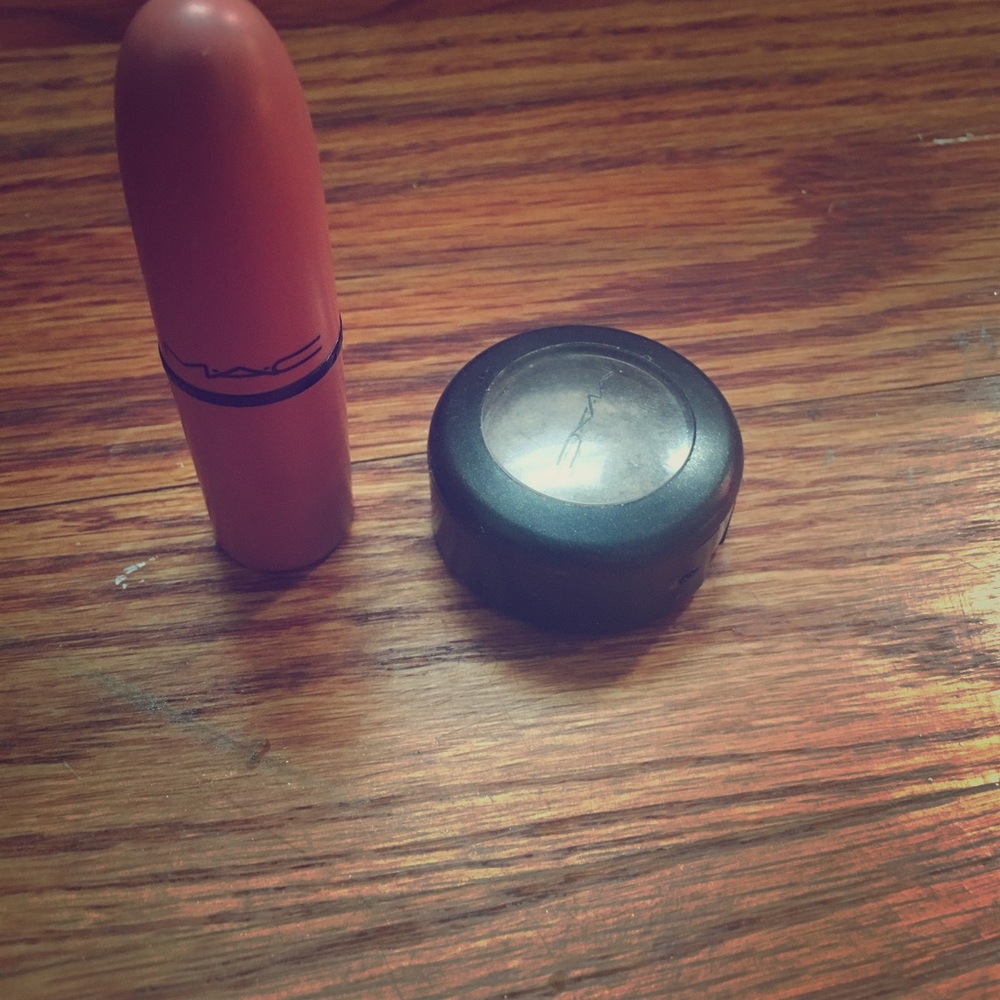 MAC💅💄💋Look in a Box Lipstick and Eyeshadow