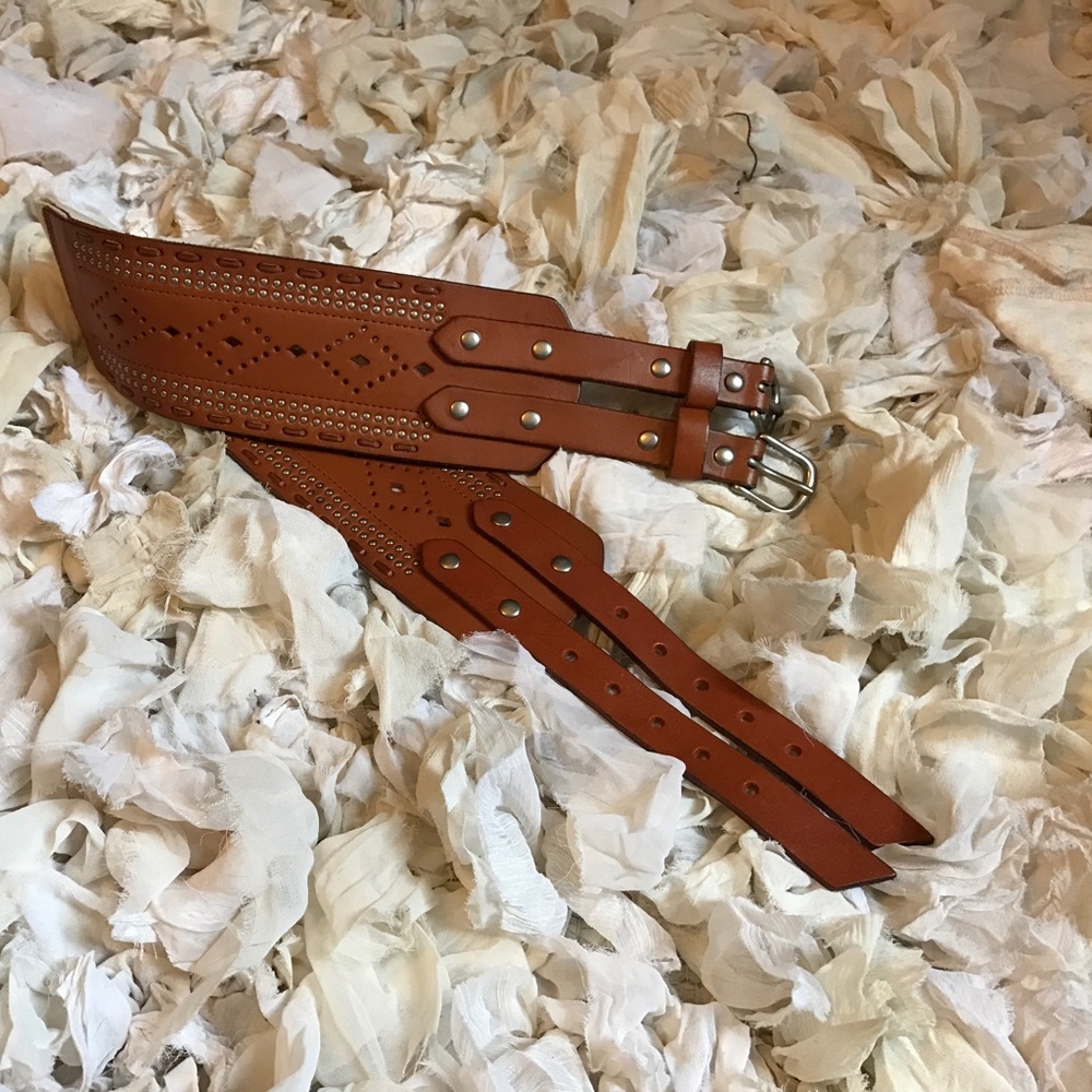 Leather double buckle belt