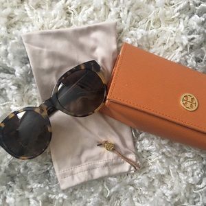 Tory Burch Tortoise Sunglasses - Polarized
