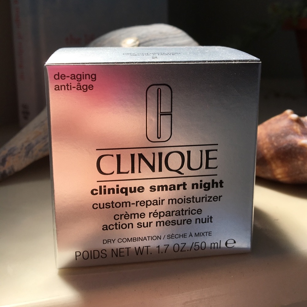 CUSTOM REPAIR MOISTURIZER