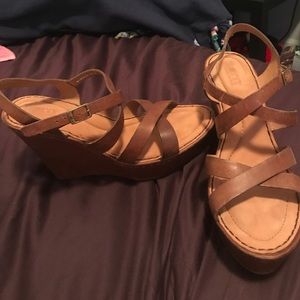 Born Brown Wedges!