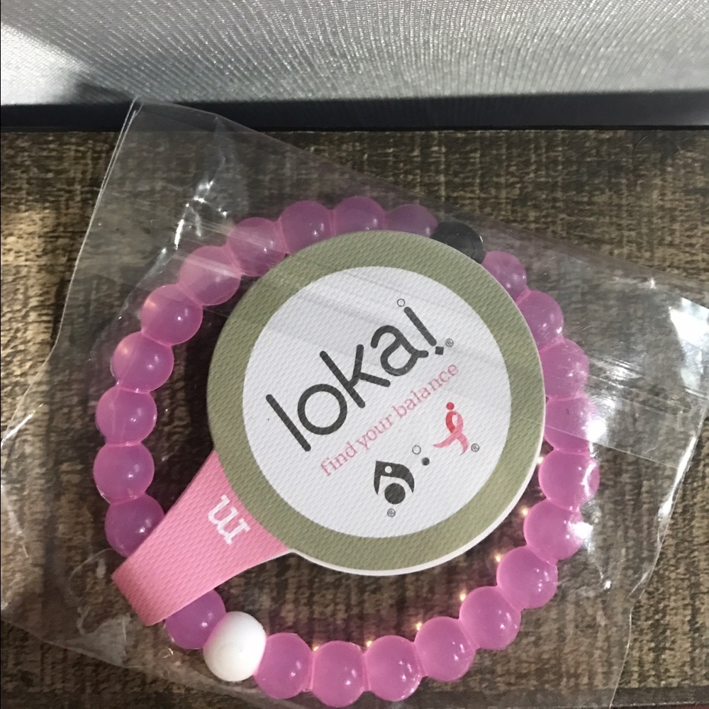 Medium pink Lokai