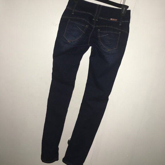 Blue jean - Picture 2 of 3