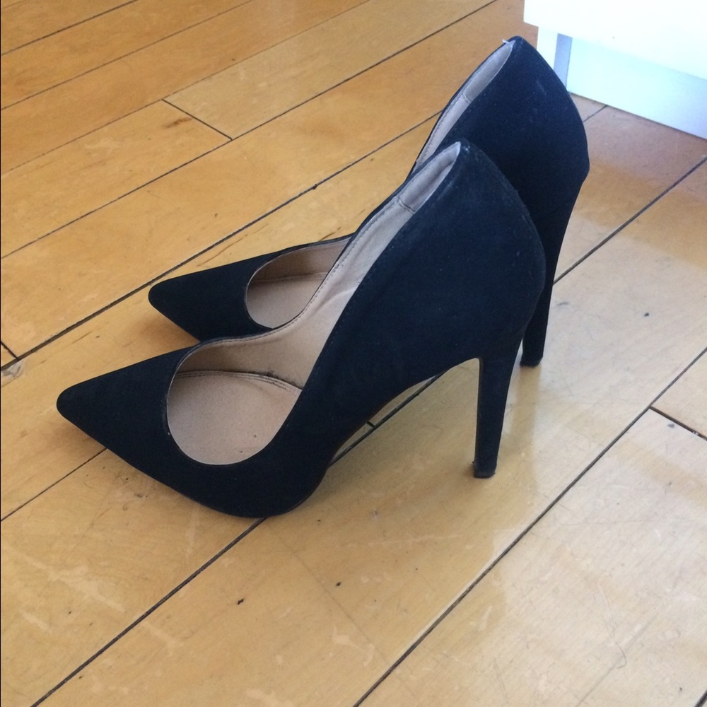 High heals - Picture 2 of 2
