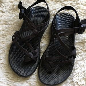 Black chacos