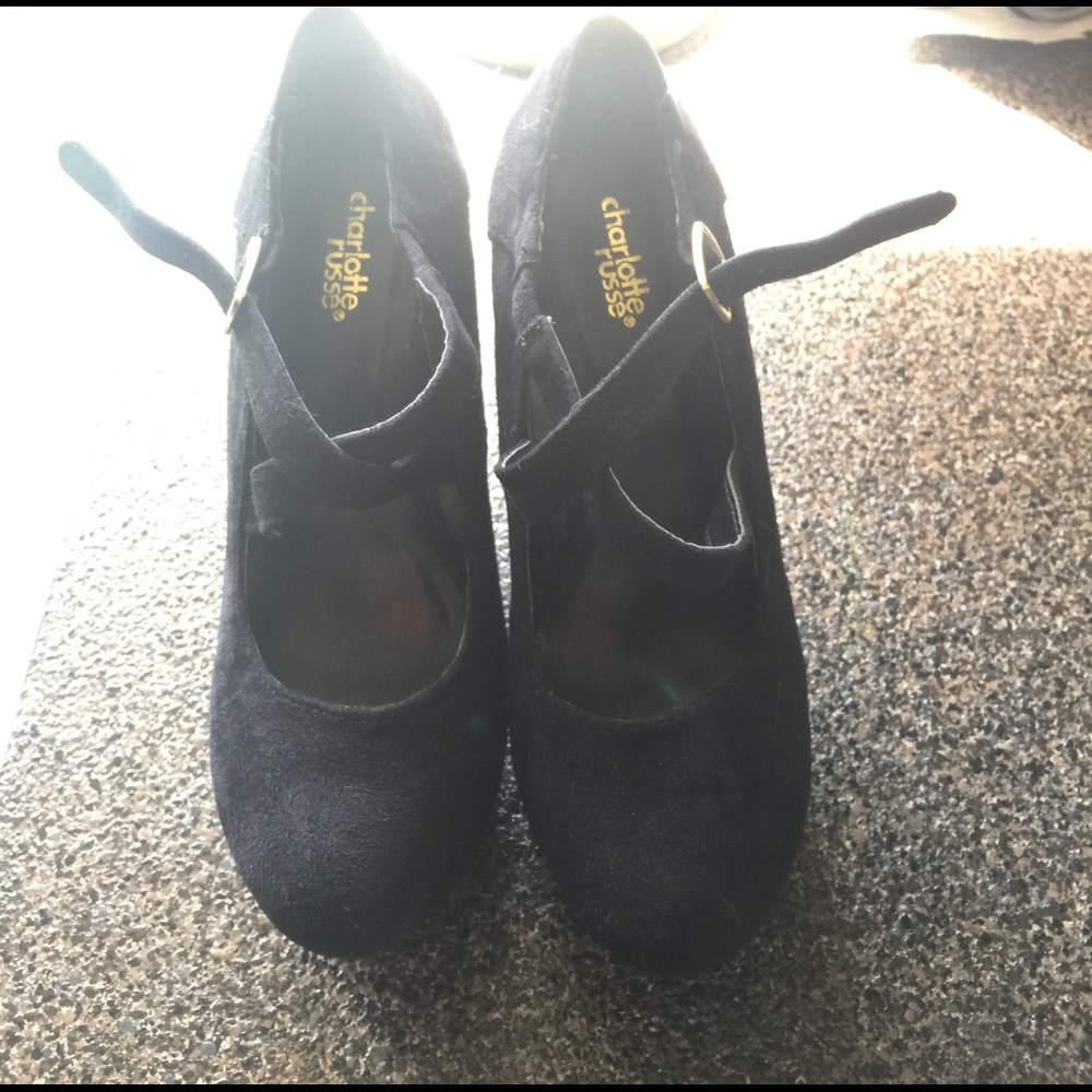 Charlotte Russe black wedges