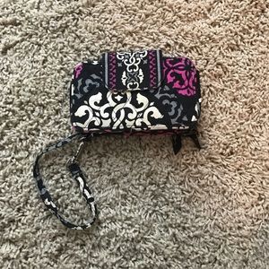 Canterbury magenta wristlet