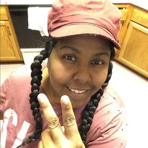 Meet your Posher, Crystal