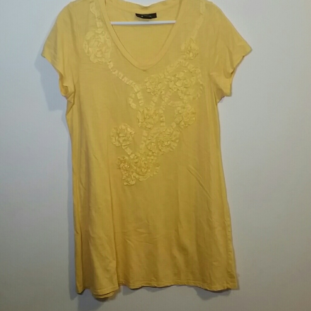 Yellow shirt/dress