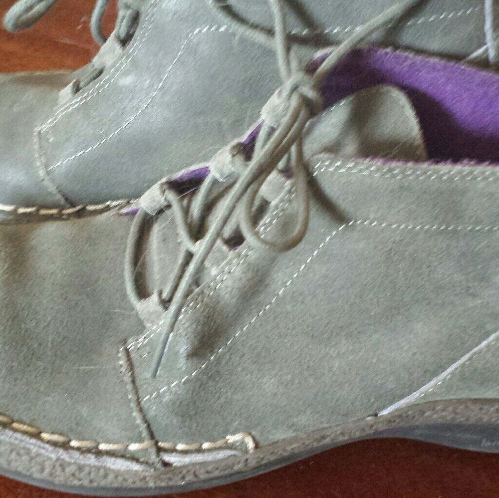 Brand new..JAMBU ankle boots