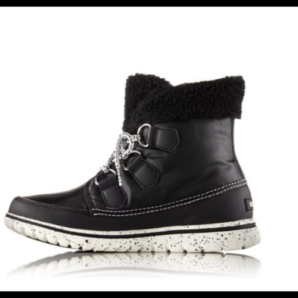 SOREL BOOTS $60