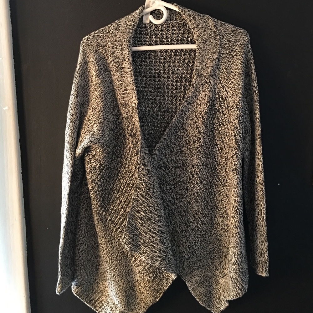 Loose fitting cardigan